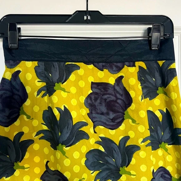 Women's Vintage Rene Rene Yellow and Navy Floral Mini Skirt size 0 - Picture 2 of 6